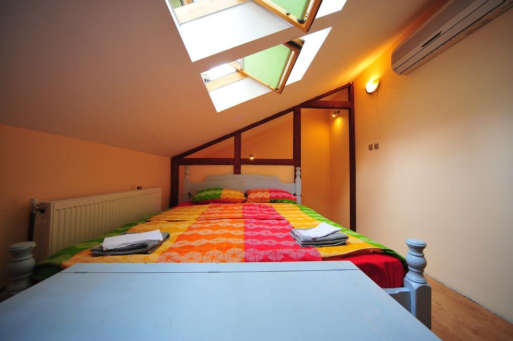 Hostel Bed N Beer Belgrad Zimmer foto