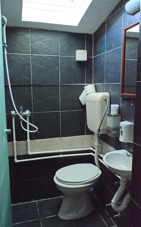 Hostel Bed N Beer Belgrad Exterior foto